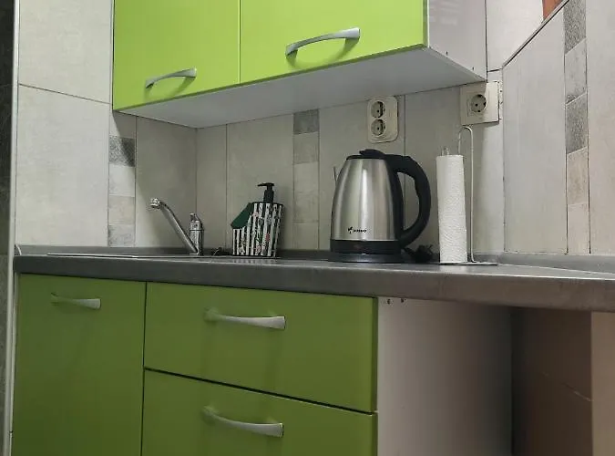 Апартаменти Vini With Private Parking Скоп'є