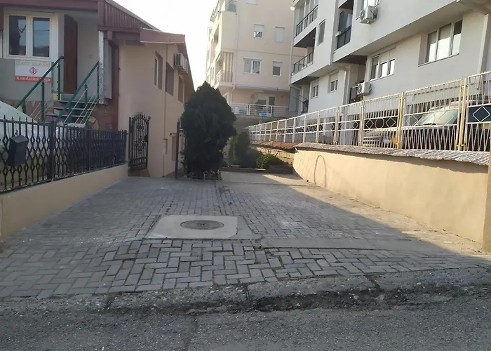 Vini With Private Parking Апартаменти Скоп'є